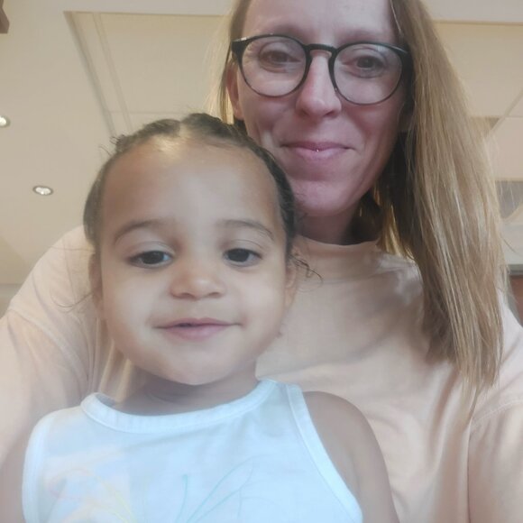 Meet your Posher, Devin - Picture 2 of 2